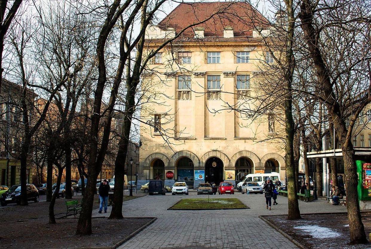 Lion King Danyla 1 Lägenhet Lviv Exteriör bild
